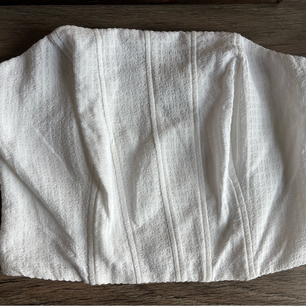 White Textured of the shoulder Top